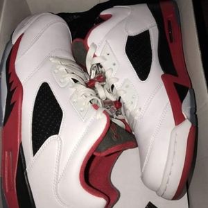 Jordan 5 low Fire red
